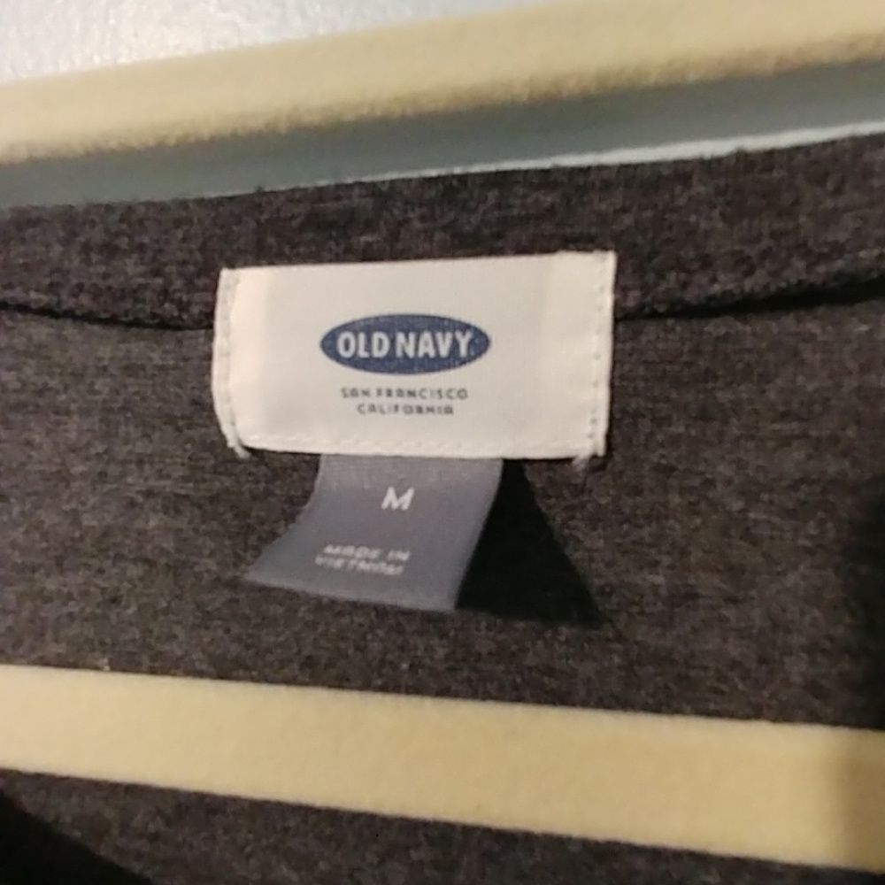 Gray Old Navy Long Sleeve Tee Shirt - Picture 2 of 3